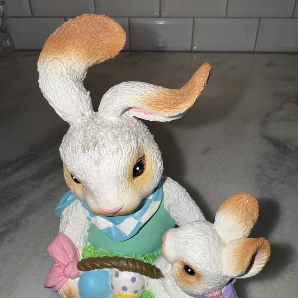 Vintage Current Inc. Easter Bunny With Baby Bunny Shelf Sitter OLA56‎